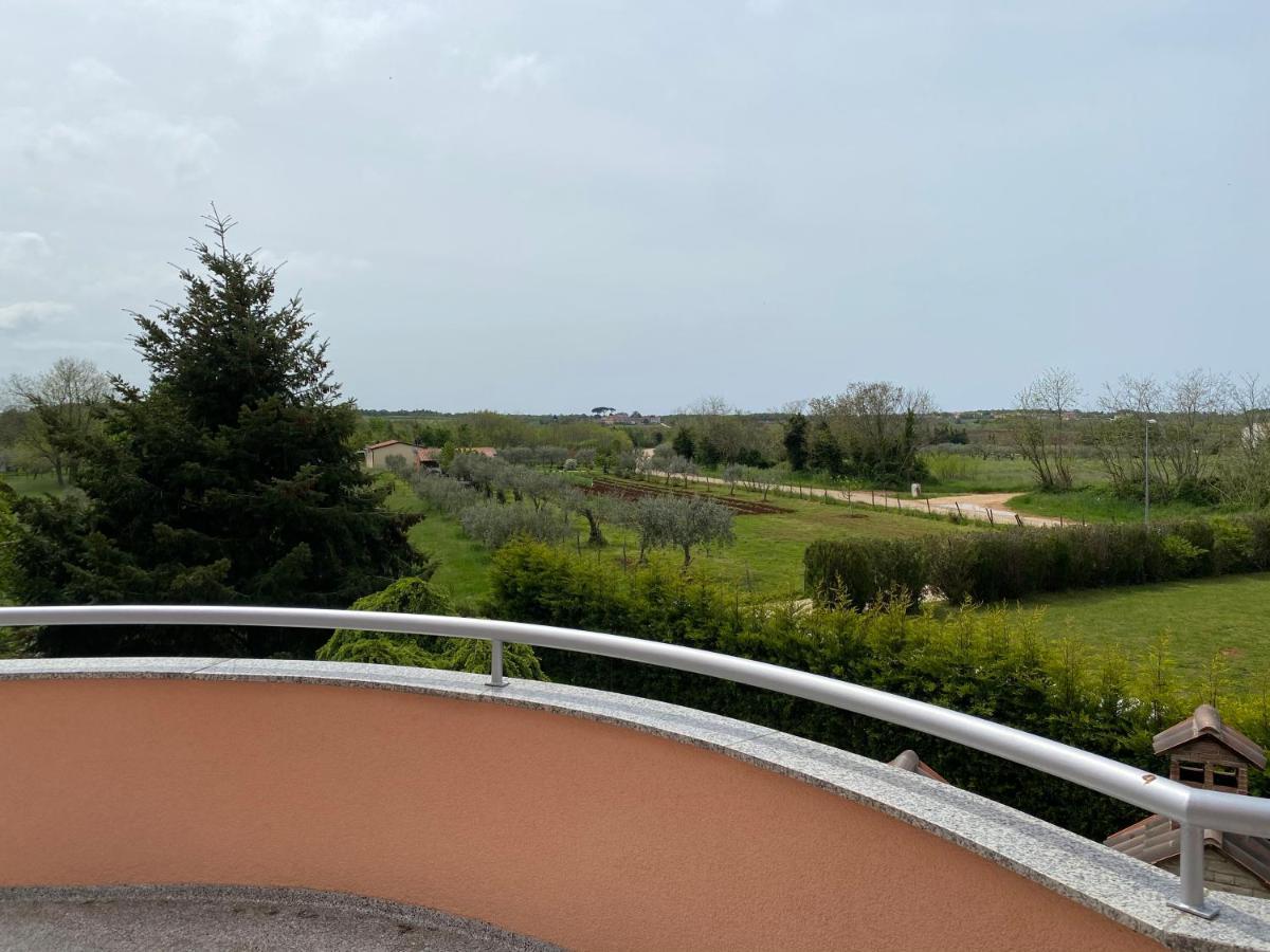 Casa Cino Lägenhet Umag Exteriör bild