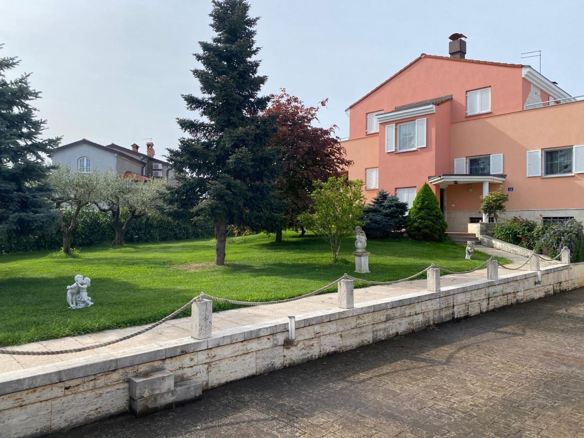 Casa Cino Lägenhet Umag Exteriör bild