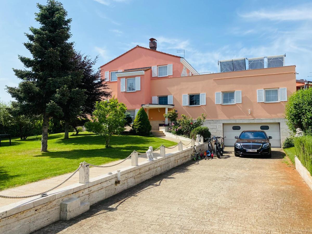 Casa Cino Lägenhet Umag Exteriör bild